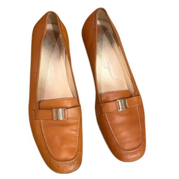 Salvatore Ferragamo Shoes - Vintage Salvatore Ferragamo Driving Leather Loafer size 9.5 MSRP $795